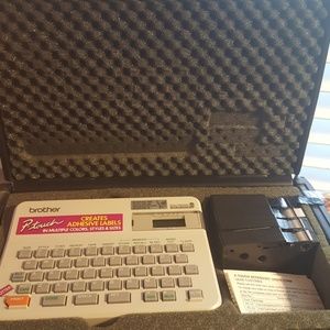 BROTHER PT-10 ELECTRONIC LABEL SYSTEM W/ACCESSORY